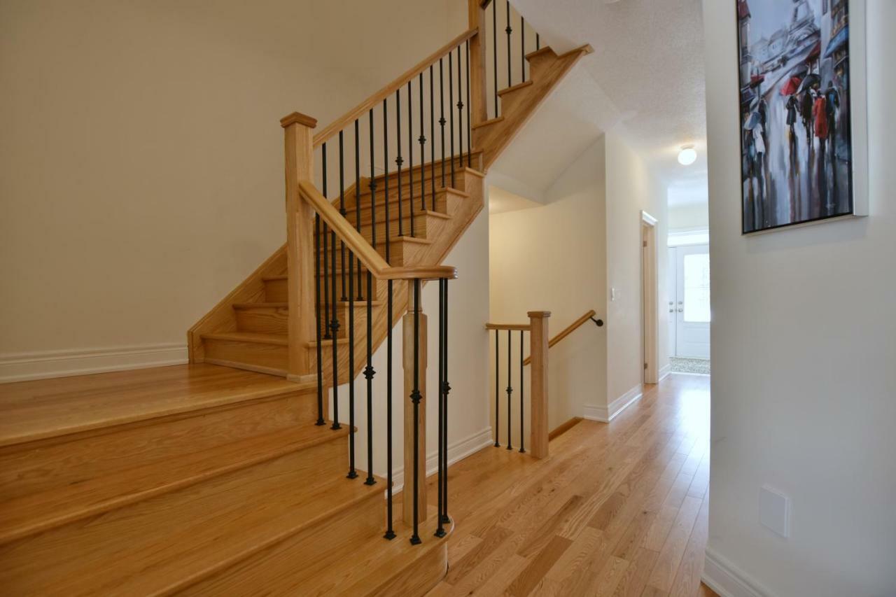 New Blue Mountain Village Snowbridge Executive Townhome Sleeps 10 With Outdoor Pool And Shuttle Nottawa Exteriér fotografie